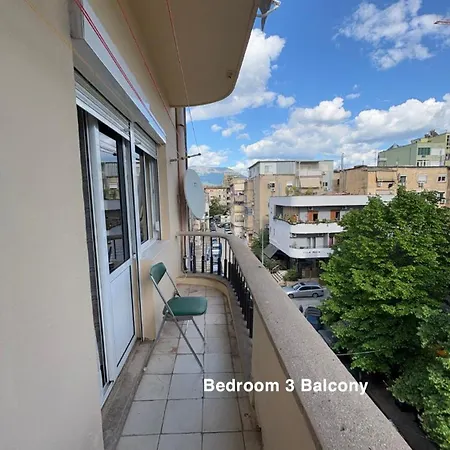 Historical Center Flat Apartman Tirana